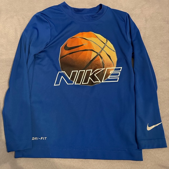 Nike Other - EUC Nike Dri-FIT Long Sleeve Tee Size 4 (XS)